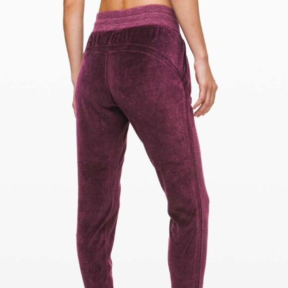 Lululemon Warm Down Jogger *Velour Heathered Arctic Plum Size 6 - Picture 2 of 9